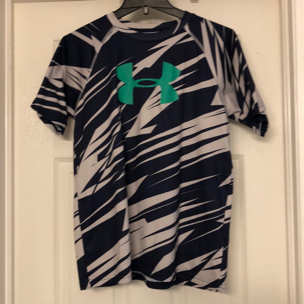 Under armor Shirt